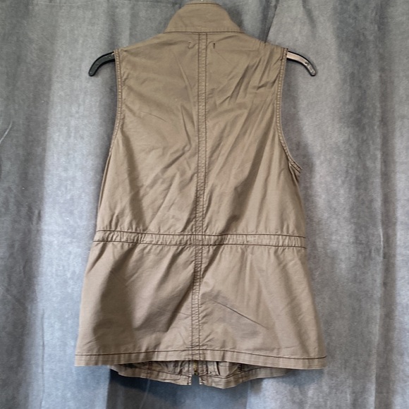 Maurice’s Zip/Button Up Vest - Picture 3 of 5